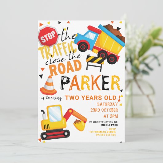 建築誕生日かわいい 招待状 (スタンド正面)