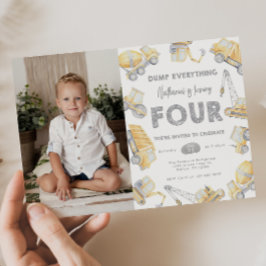 建設トラックの4歳誕生日パーティー 招待状