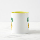 建設中のウォールストリート マグカップ (中央)