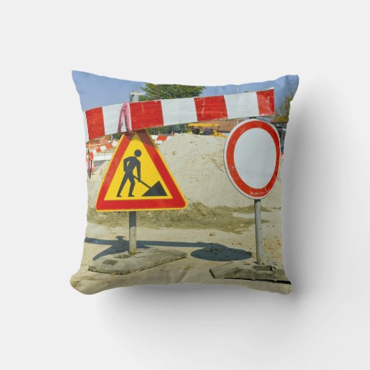 建設中 クッション (正面)