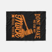 弁護士に模擬裁判の声を使わせるな フリースブランケット (正面(横))