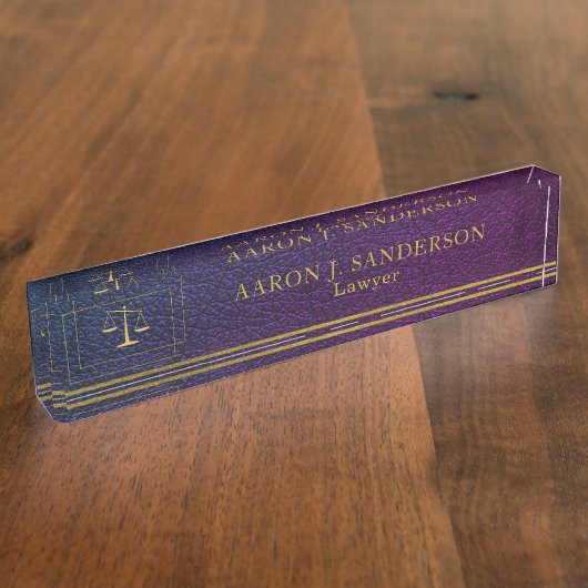 弁護士の事務エレガント所の金ゴールドスケール紫色の革 デスクネームプレート (側面)