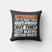 弁護士を作るおもしろい諺 クッション (正面)