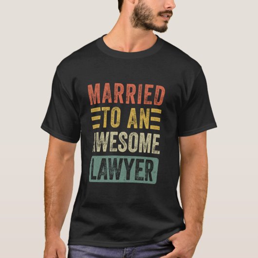 弁護士結婚したの素晴らし夫おもしろい婦に Tシャツ (正面)