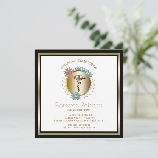 式をピンで止めるRNのナースの卒業パーティーの花柄 招待状 (スタンド正面)