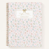弓かわいらしモノグラム付き緑ピンク花柄 ノートブック (正面)