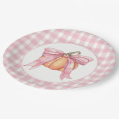 弓で結んだピンクのギンガムカボチャ ペーパープレート (アングル)
