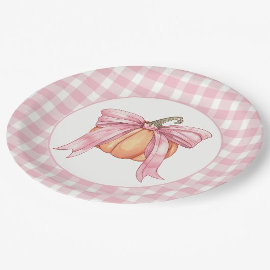 弓で結んだピンクのギンガムカボチャ ペーパープレート (アングル)