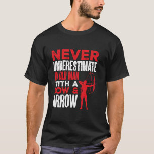 弓と矢の弓を持つ老人を射手する Tシャツ