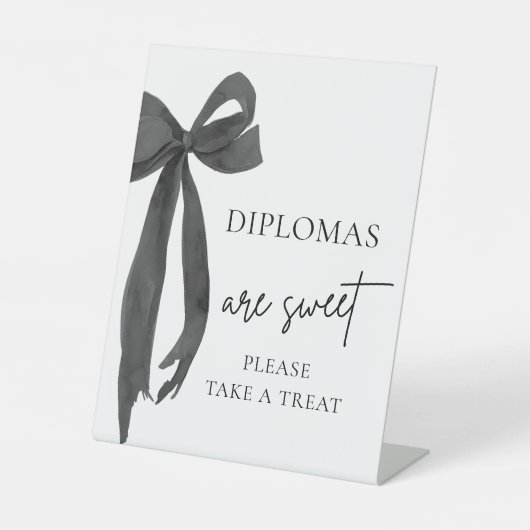 弓の卒業証書は楽しい卒業式だ 台座サイン (正面)