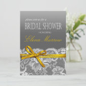 弓リボン及びレースのブライダルシャワーの灰色の黄色 招待状 (スタンド正面)