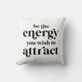 引き付けたいエネルギーである クッション (正面)