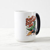 引き渡すな モーフィングマグカップ (正面右)