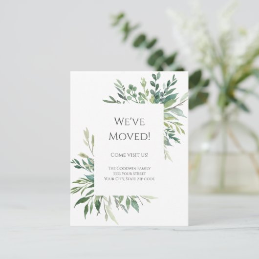 引っ越しましたの緑の動く発表 ポストカード (スタンド正面)