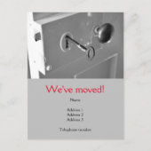 引っ越しましたはがき(古いドアと鍵) ポストカード (正面)