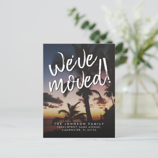 引っ越しましたモダン熱帯ビーチサンセット移動 案内ポストカード (スタンド正面)