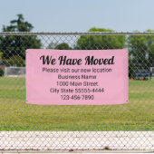 引っ越し場所はピンク 横断幕 (インサイチュ)