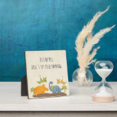 引用文おもしろいは可愛い恐竜と一緒にいる フォトプラーク (インサイチュ)