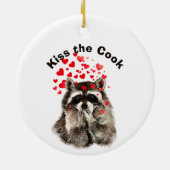 引用文おもしろいキスザ調理師かわいいアライグマ、動物 セラミックオーナメント (裏面)