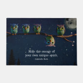 引用文のコラージュ違うをユニーク使ったフクロウ ドアマット (正面)