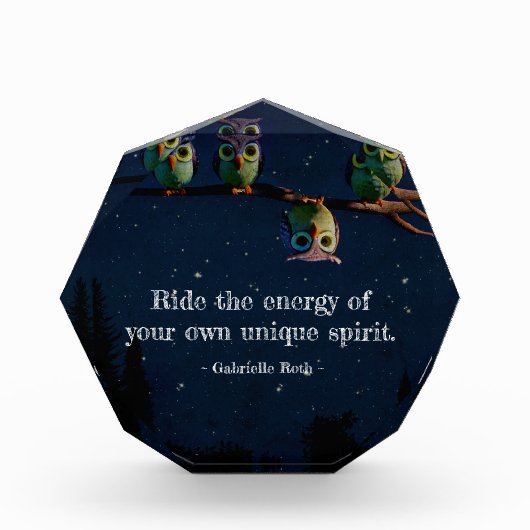 引用文のコラージュ違うをユニーク使ったフクロウ フォトブロック (正面)