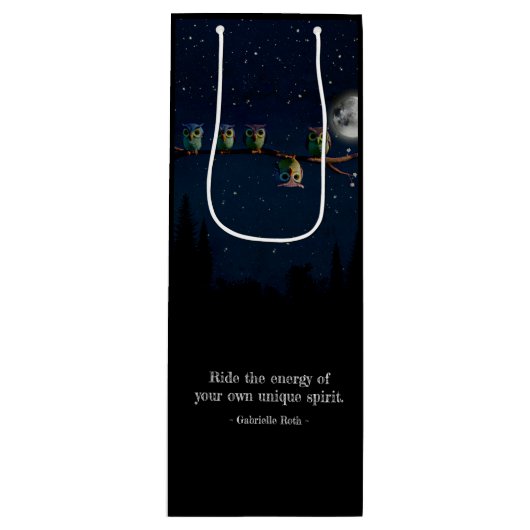 引用文のコラージュ違うをユニーク使ったフクロウ ワインギフトバッグ (正面)