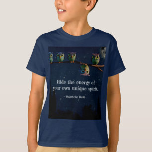 引用文のコラージュ違うをユニーク使ったフクロウ Tシャツ