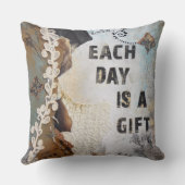 引用文ミックスメディアアート毎日はギフト クッション (裏面)