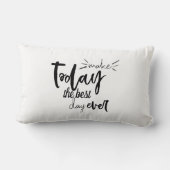 引用文感動的が今日を絶え最高のず日にする ランバークッション (裏面)