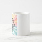 引用文感動的と手描きヒマワリ コーヒーマグカップ (中央)