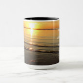 引用文感動的サンセットオンザ海コーヒーマグ マグカップ (中央)