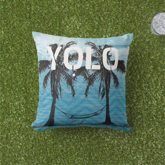 引用文感動的ビーチYOLOあなたは一度だけ生きる クッション (芝生)
