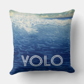 引用文感動的ビーチYOLOあなたは一度だけ生きる クッション (裏面)