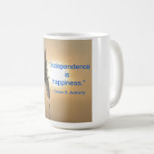 引用文「自立は幸せ」とマグカップを作る。 コーヒーマグカップ (正面右)