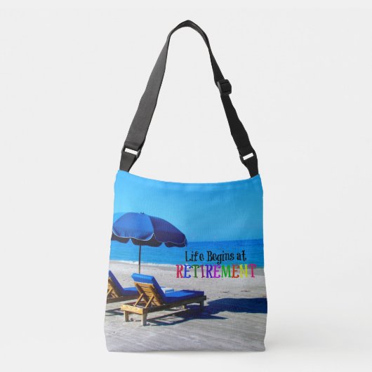 引退してから人生が始まる クロスボディバッグ (正面)