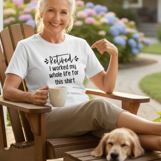 引退してやっとこのTシャツを着られる Tシャツ