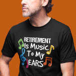 引退は音楽カラフルノート退職した トライブレンドＴシャツ<br><div class="desc">何年素晴らしもの懸命の仕事の後に今年の退職した人を知っている人のための贈り物もしと、彼らは退職者として人生を楽しむことを楽しみにしている</div>