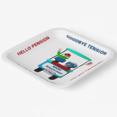 .引退ゴルファーをカートに手を振る別の緊張 ペーパープレート (傾斜あり)