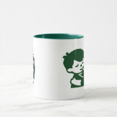 弟のためのダークグリーンフットボールのマグカップ マグカップ (中央)