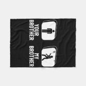 弟のシスター・ミントをシャトルバスおもしろいで送る フリースブランケット (正面(横))