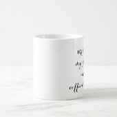 "、弱められて重点を置かれて、コーヒーは"マグに取りつき コーヒーマグカップ (中央)