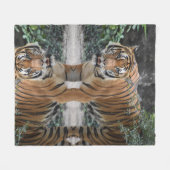 強いタイガーはっきりしたのカスタム鏡タイプのイメージ フリースブランケット (正面(横))