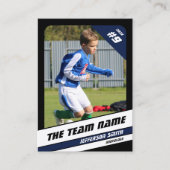 強いブルーブラックでサッカー選手のトレーディングカード コーリングカード (正面)