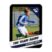 強いブルーブラックでサッカー選手のトレーディングカード マグネット (縦)