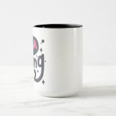 強いモチベーションテキストデザイン マグカップ (中央)