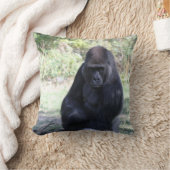 強い凝視のゴリラ クッション (ブランケット)