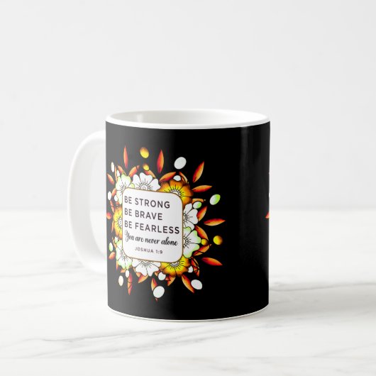 強い勇敢さを恐れない – 聖書の聖句 コーヒーマグカップ (正面左)