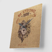 強い勇敢なライオンの顔キリスト教の聖書聖句 スクエア壁時計 (傾斜)