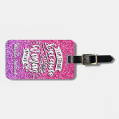 強い女に育てられたので私は強い ラゲッジタグ (正面横)