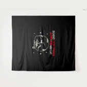 強い女性の背後には彼女の猫がいる タペストリー (正面(横))